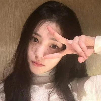 无法触碰的她